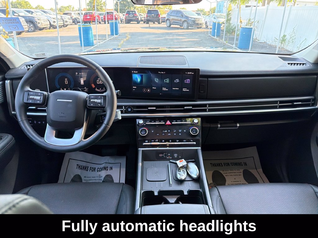 Used 2025 Hyundai Santa Fe SEL AWD/4WD image 15