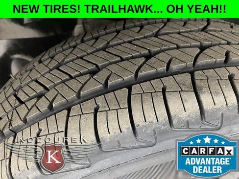 Used 2019 Jeep Compass Trailhawk w/ Cold Weather Group AWD/4WD image 8