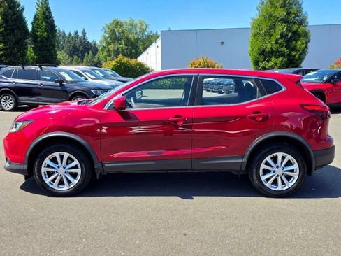 Used 2018 Nissan Rogue Sport S w/ S Appearance Package AWD/4WD image 4
