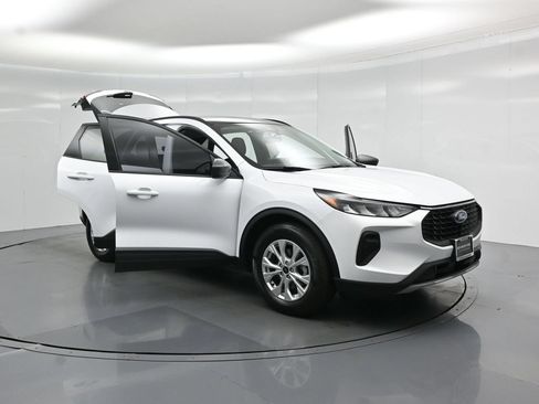 Certified 2025 Ford Escape Active w/ Tech Pack #1 FWD image 33