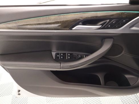 Used 2019 BMW X4 xDrive30i w/ M Sport Package 2 image 17