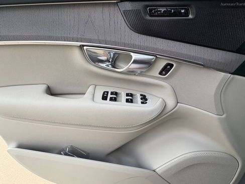 New 2026 Volvo XC90 B6 Ultra w/ Protection Package image 15