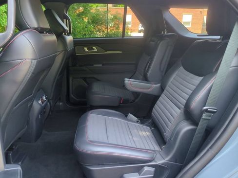 Used 2025 Ford Explorer ST-Line w/ Premium Package AWD/4WD image 25