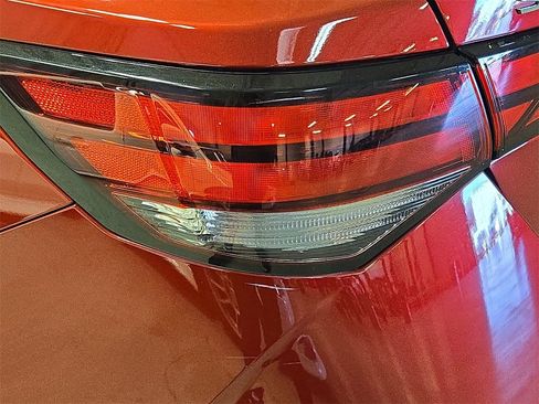 Used 2022 Nissan Sentra SV w/ Trunk Package image 33