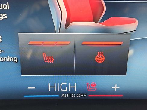 Certified 2025 BMW 330i xDrive Sedan w/ Convenience Package image 26