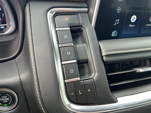 Certified 2023 Chevrolet Tahoe Premier w/ Premium Package image 23