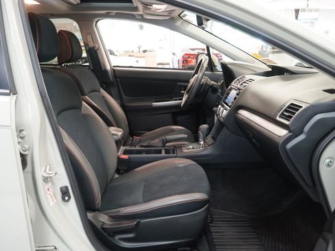 Used 2017 Subaru Crosstrek 2.0i Premium w/ Moonroof Package AWD/4WD image 27