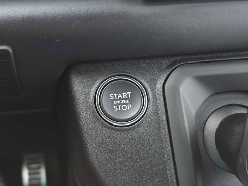 Certified 2024 Land Rover Defender 90 V8 image 34