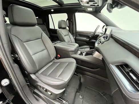 Used 2023 Chevrolet Tahoe Z71 w/ Luxury Package AWD/4WD image 35