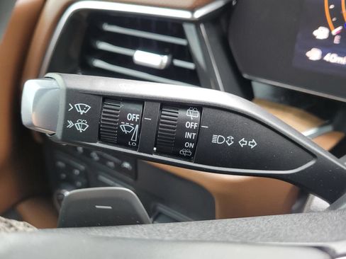 Used 2025 Chevrolet Suburban High Country AWD/4WD image 36