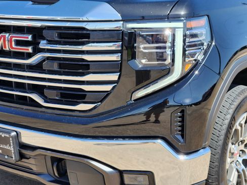 Certified 2025 GMC Sierra 1500 SLT RWD image 10