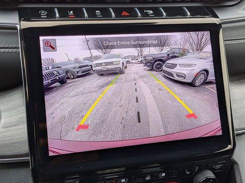 Certified 2024 Jeep Grand Cherokee Overland w/ Luxury Tech Group IV image 25