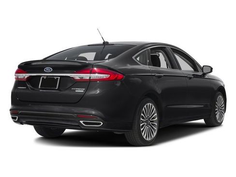Used 2018 Ford Fusion Titanium AWD/4WD image 2