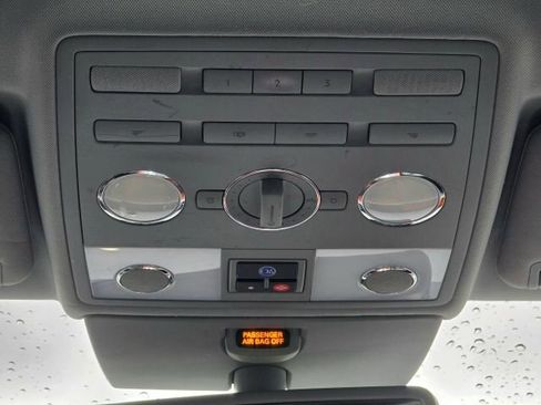 Used 2005 Volkswagen Phaeton V8 image 24