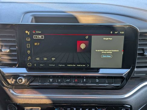 Used 2025 GMC Sierra 3500 SLT image 29