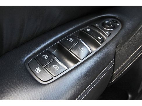 Used 2019 Nissan Armada SL w/ Interior Lighting Package RWD image 23