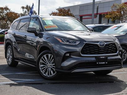 Used 2023 Toyota Highlander Platinum