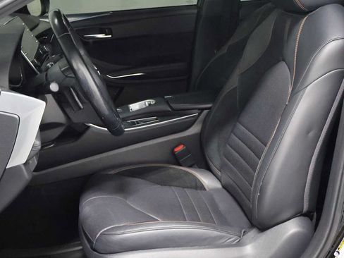 Used 2019 Toyota Avalon XSE w/ Protection Package FWD image 5