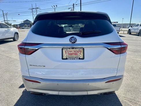 Used 2020 Buick Enclave Essence w/ LPO, Floor Liner Package image 4