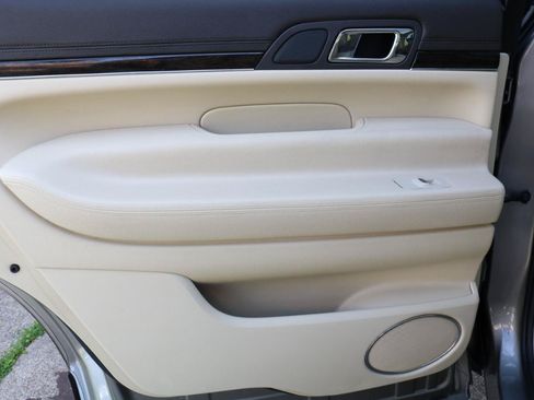 Used 2015 Lincoln MKT AWD w/ Equipment Group 201A image 35