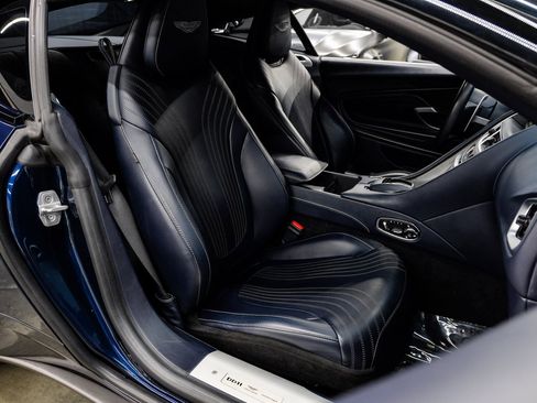 Used 2018 Aston Martin DB11 V12 image 41