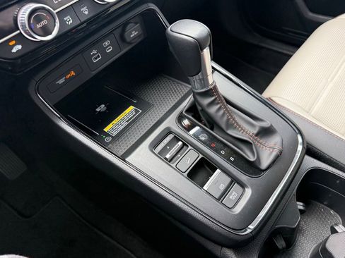 Used 2024 Honda CR-V Sport Touring image 17