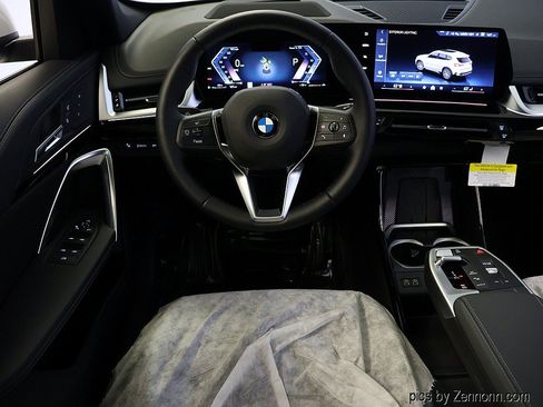 New 2026 BMW X1 xDrive28i w/ Technology Package AWD/4WD image 15