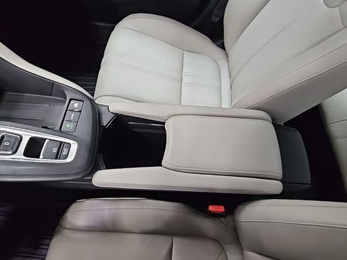 Used 2022 Honda Insight Touring image 23