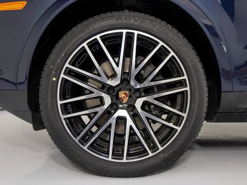 New 2026 Porsche Cayenne image 14