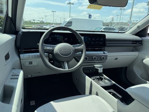 New 2026 Hyundai Kona SE image 29