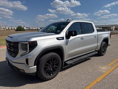 Used 2022 GMC Sierra 1500 Elevation w/ Elevation Premium Package