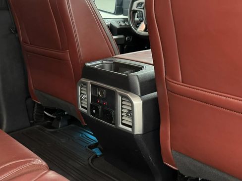 Used 2019 Ford F150 Platinum w/ Equipment Group 701A Luxury AWD/4WD image 33