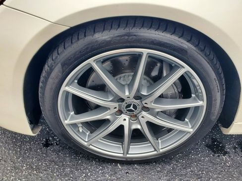 Used 2019 Mercedes-Benz S 560 Sedan w/ AMG Line Exterior image 4