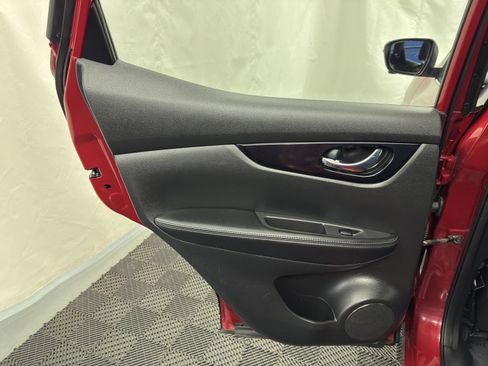 Used 2018 Nissan Rogue Sport SL w/ SL Premium Package image 27