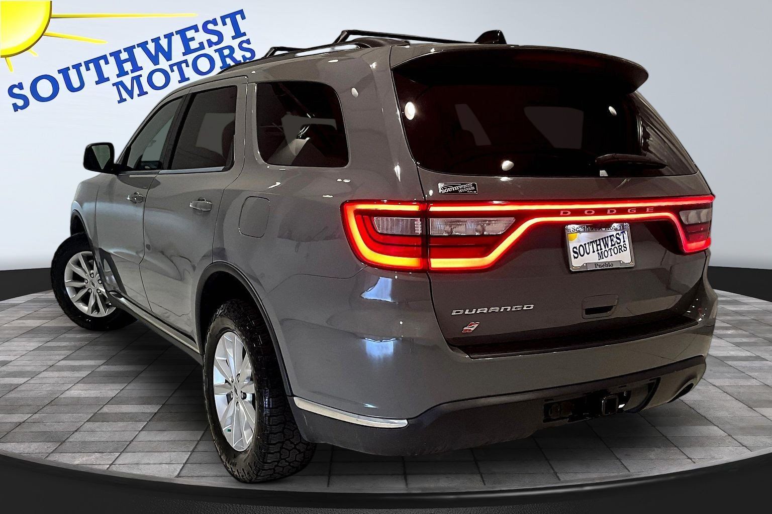 Used 2023 Dodge Durango SXT w/ Trailer Tow Group IV AWD/4WD image 5