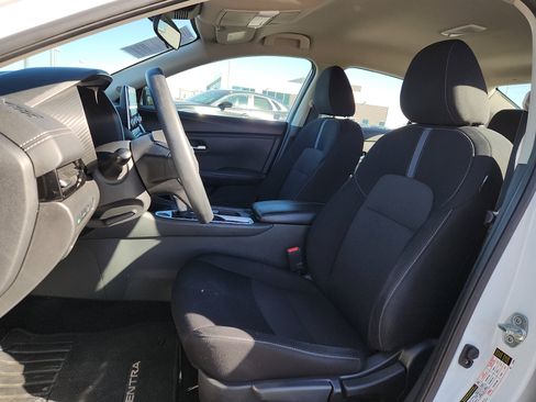 Used 2023 Nissan Sentra SV image 13