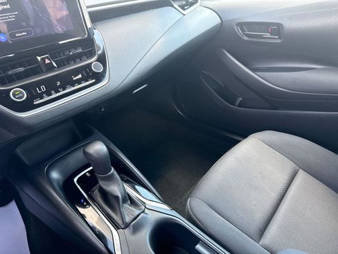 Used 2024 Toyota Corolla LE FWD image 24