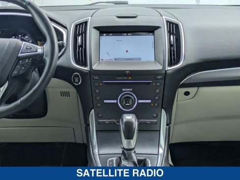 Used 2016 Ford Edge Titanium w/ Technology Package FWD image 20