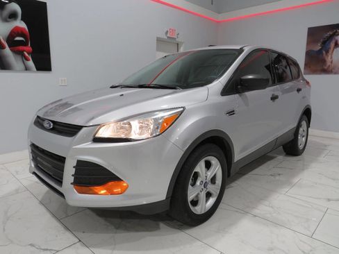 Used 2016 Ford Escape S image 7