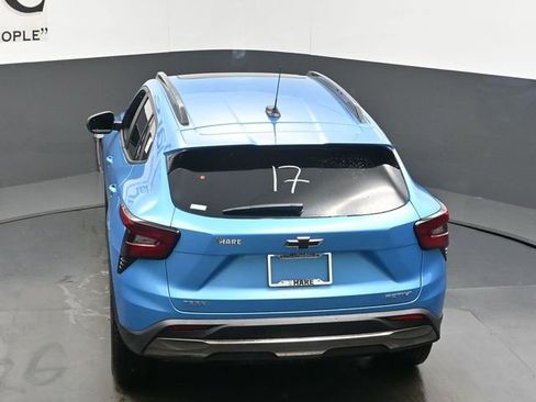 New 2025 Chevrolet Trax ACTIV w/ Sunroof Package FWD image 35