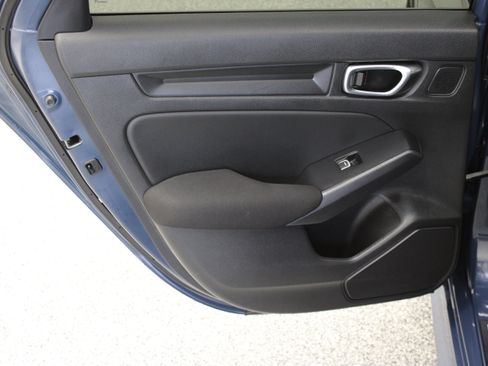 Used 2025 Honda Civic Sport image 25