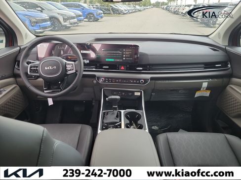 New 2026 Kia Carnival EX FWD image 15