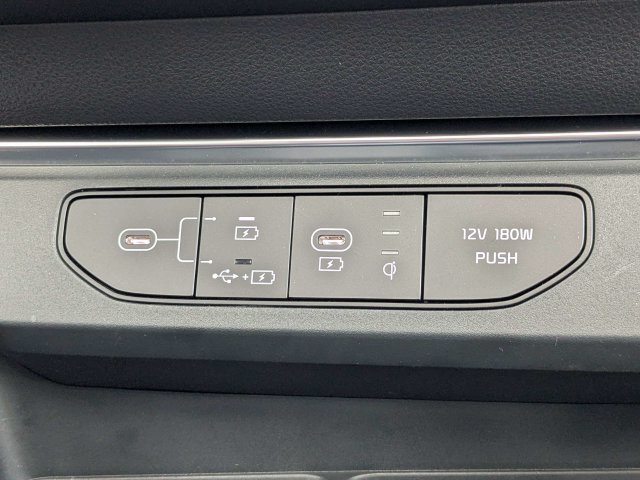 Certified 2026 Kia Carnival Hybrid FWD image 26