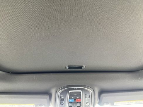 New 2025 Jeep Grand Cherokee Laredo X w/ Luxury Tech Group I image 25