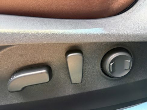 Certified 2022 Subaru Outback Touring XT AWD/4WD image 21