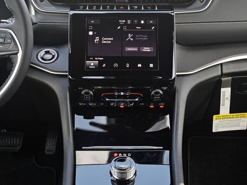 New 2025 Jeep Grand Cherokee Laredo X image 28