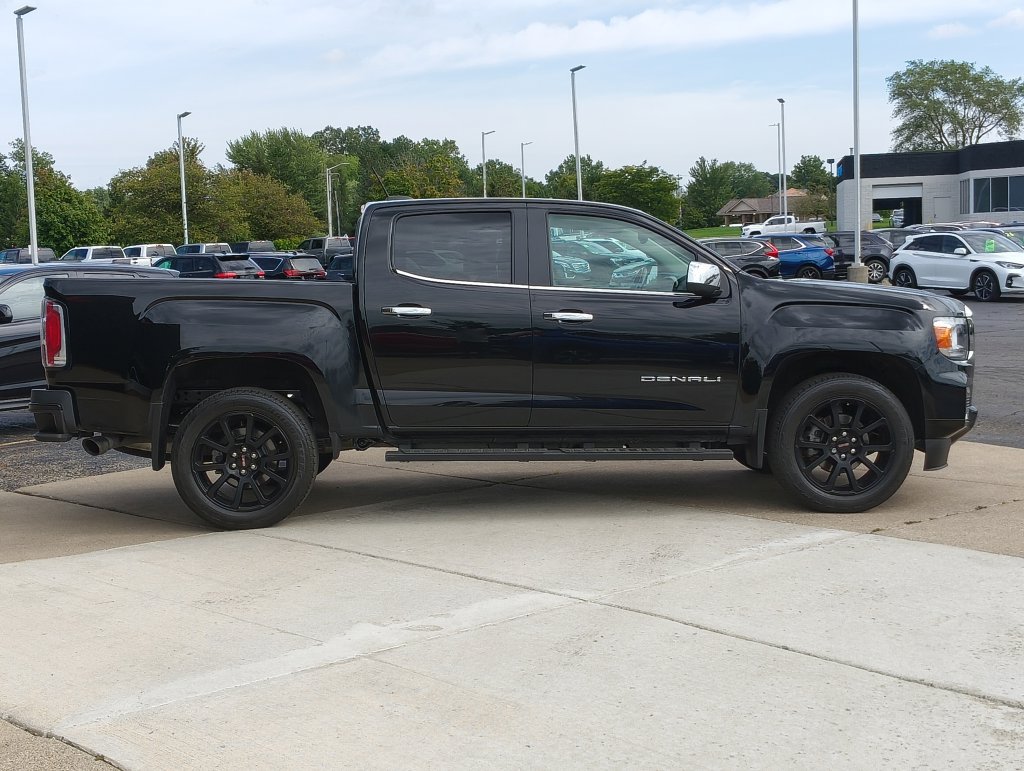 Used 2022 GMC Canyon Denali w/ Denali Black Edition Package AWD/4WD image 22