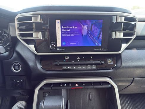 Used 2022 Toyota Tundra SR5 AWD/4WD image 13
