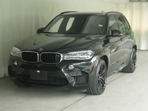 Used 2018 BMW X5 M AWD/4WD image 26