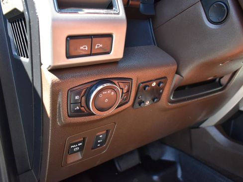 Used 2018 Ford F150 King Ranch w/ Equipment Group 601A Luxury image 43